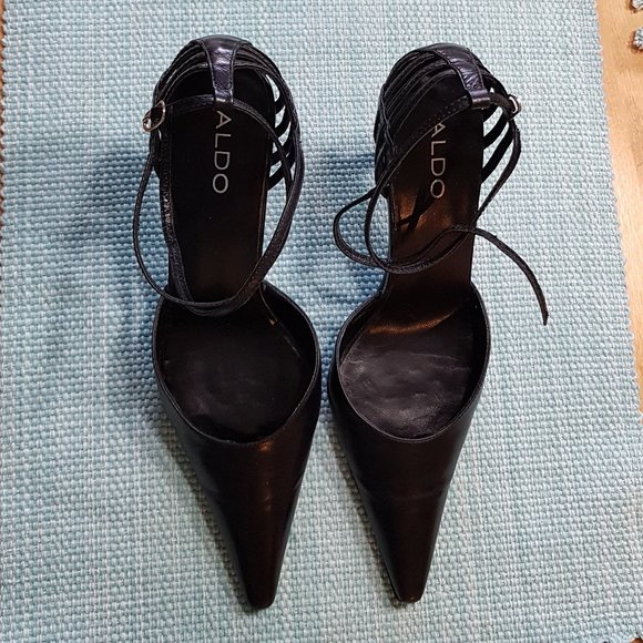 Almost New! Aldo heels - Picture 2 of 7